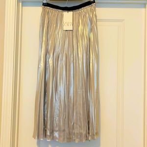Zara skirt brand new with tags